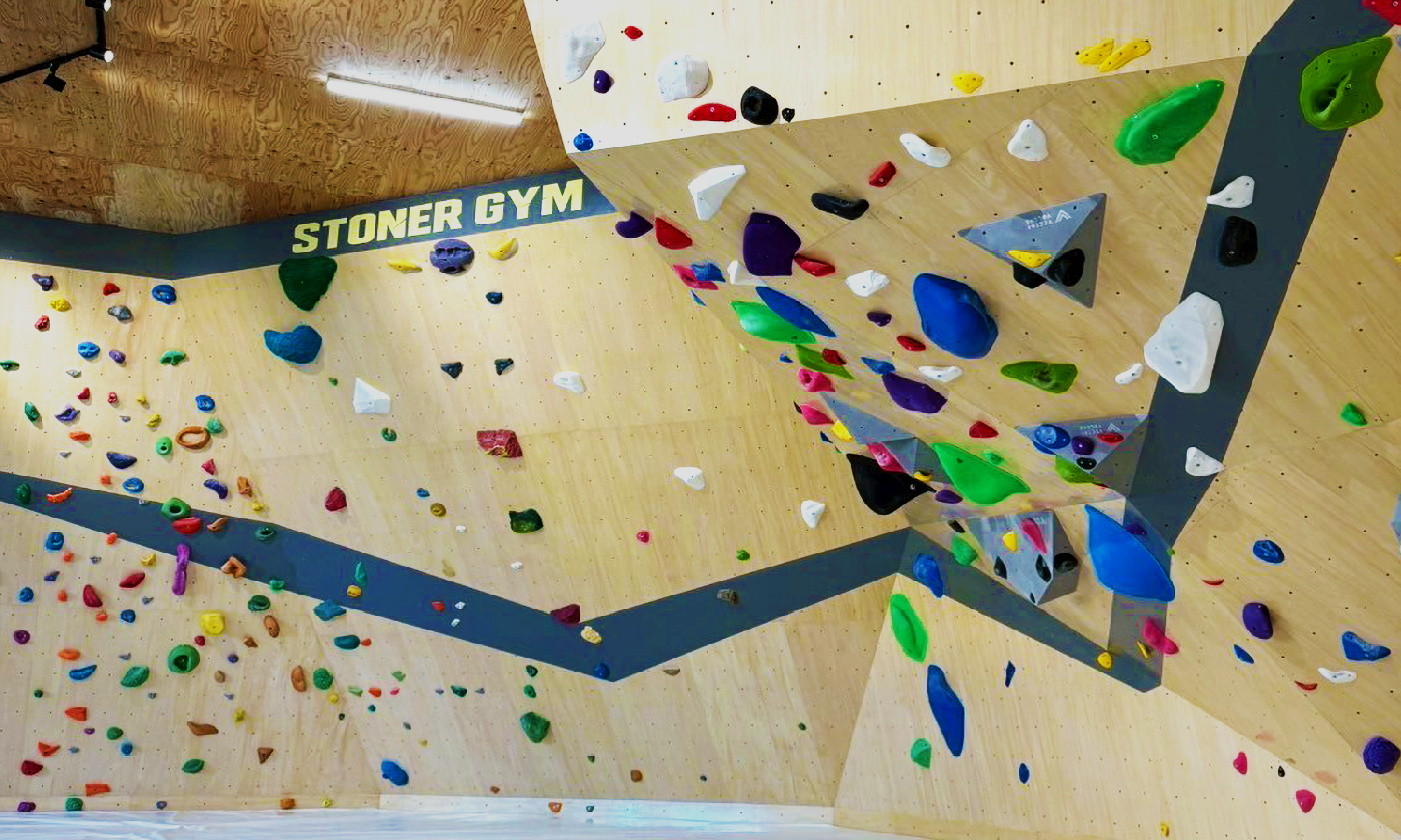 Stoner Gym Bouldering Base