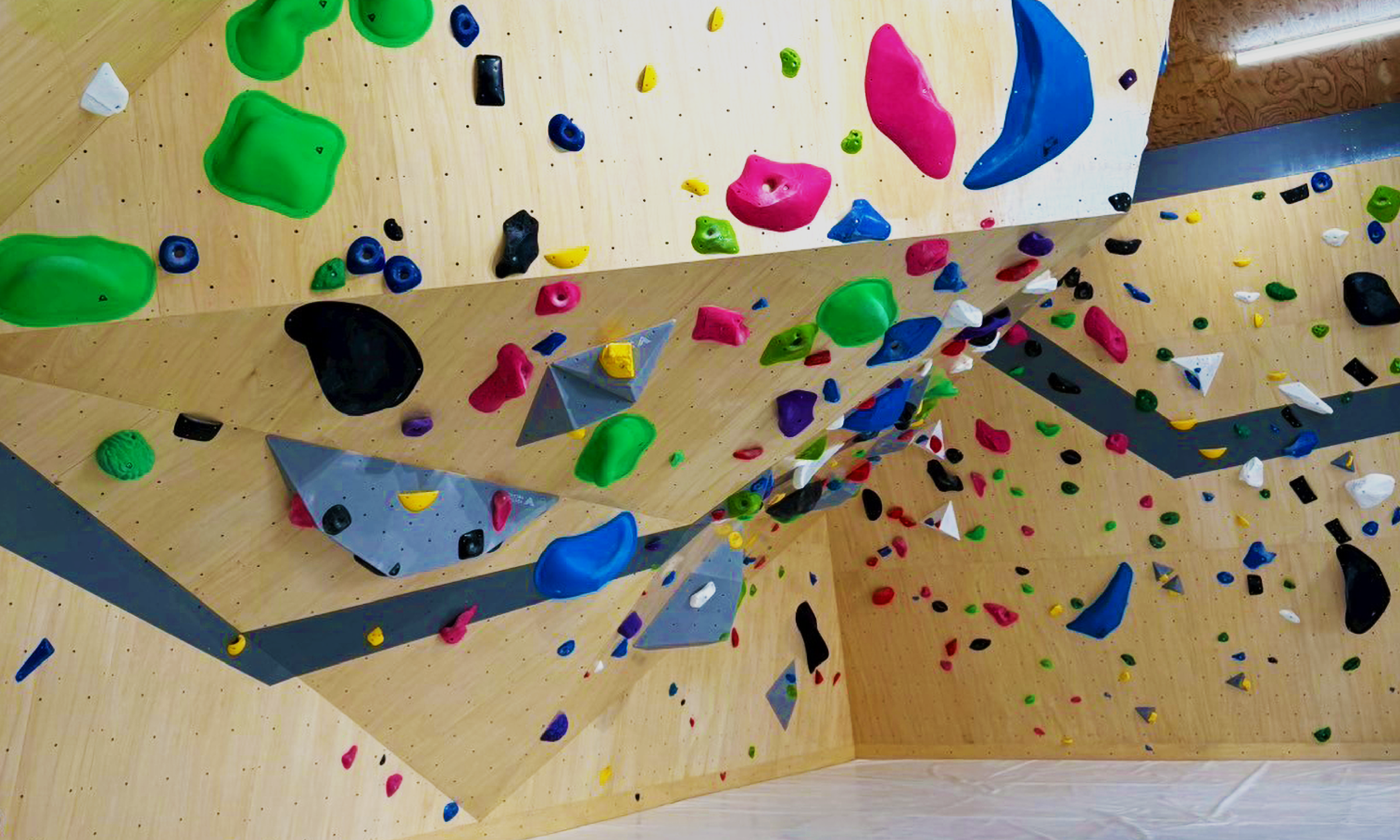 Stoner Gym Bouldering Base