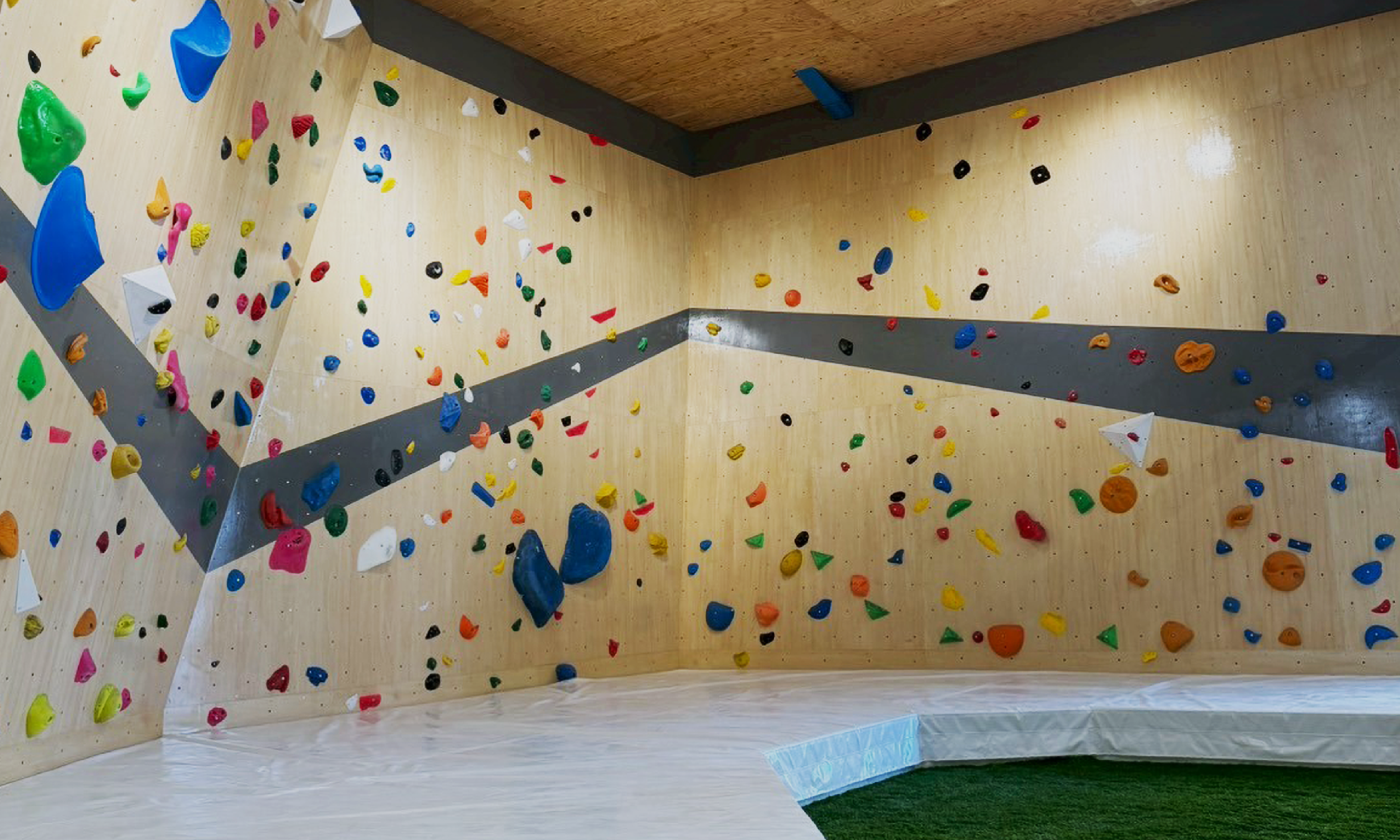 Stoner Gym Bouldering Base